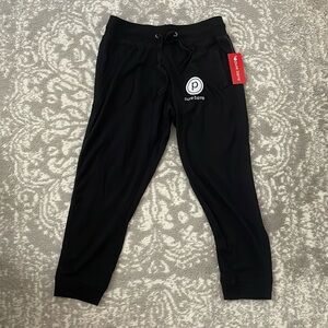 Pure Barre 3/4 length joggers.